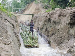 Die Bambusflößer von Bangladesch