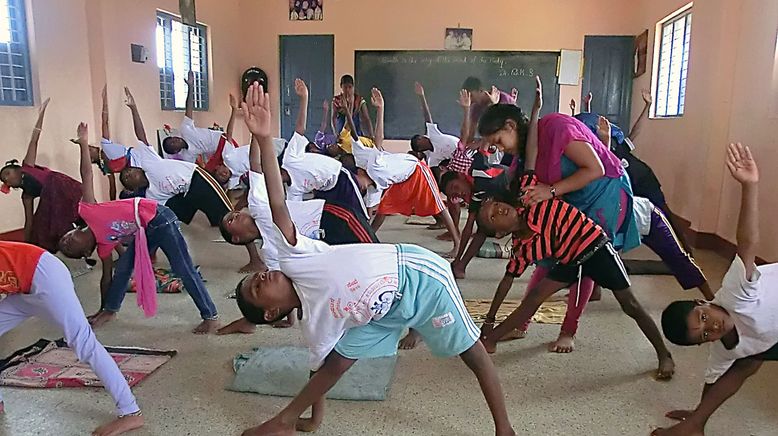 Yoga, Indiens erstaunliche Medizin