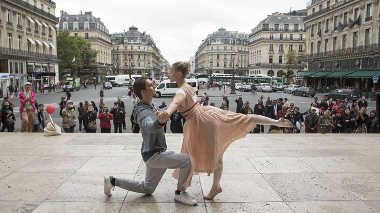 Find me in Paris - Tanz durch die Zeit