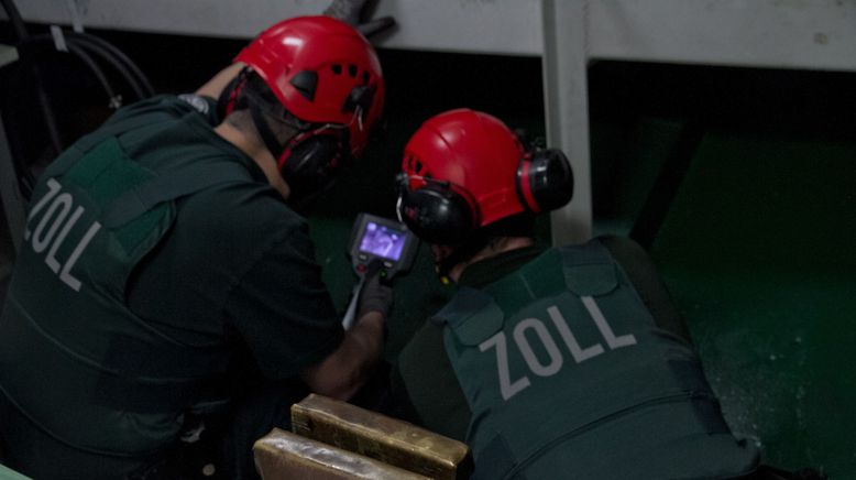 Einsatz Hamburg Hafen - Im Visier des Zolls