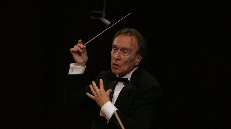 Claudio Abbado - Hearing the Silence