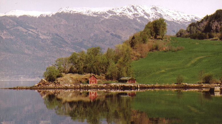 Die Stabkirche des Urnes (Norwegen) - Das Holz vom Baume Yggdrasil