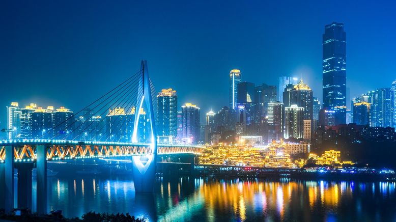 When Night Falls in Chongqing - China's Growing Megacity