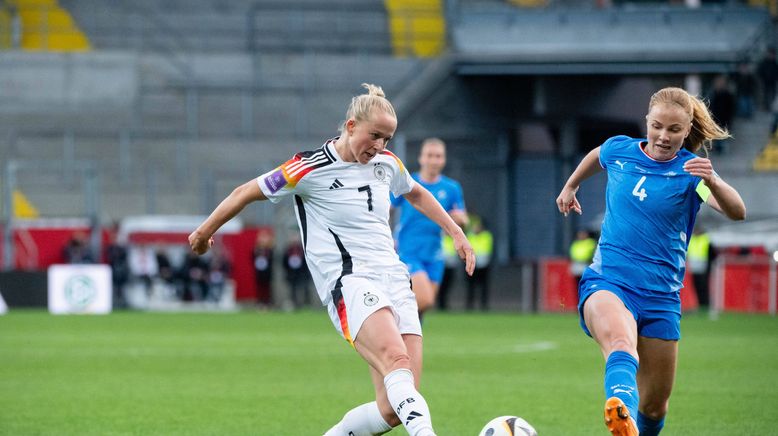 Fußball: EM-Qualifikation der Frauen Island - Deutschland