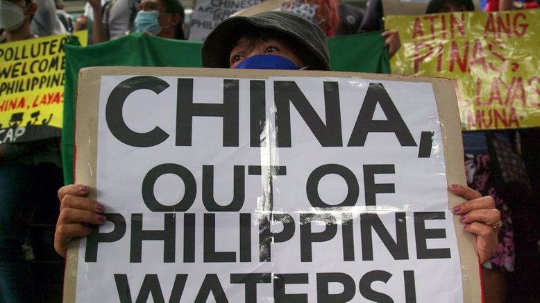 In China's Shadow - The Philippines at the Heart of a Global Conflict