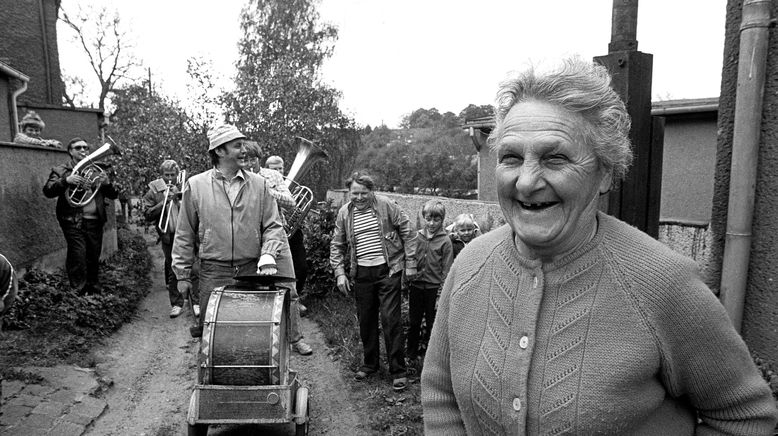 Fotoshooting DDR - Bilder zwischen Propaganda und Alltag