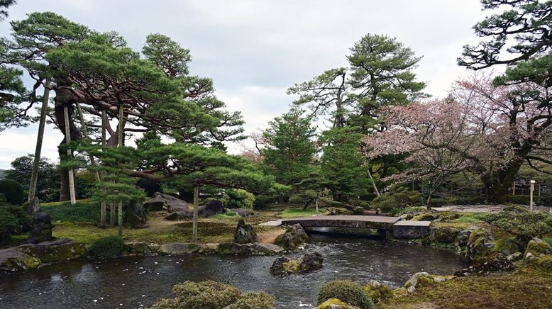 Bahnknoten Kanazawa - Japans Westküste