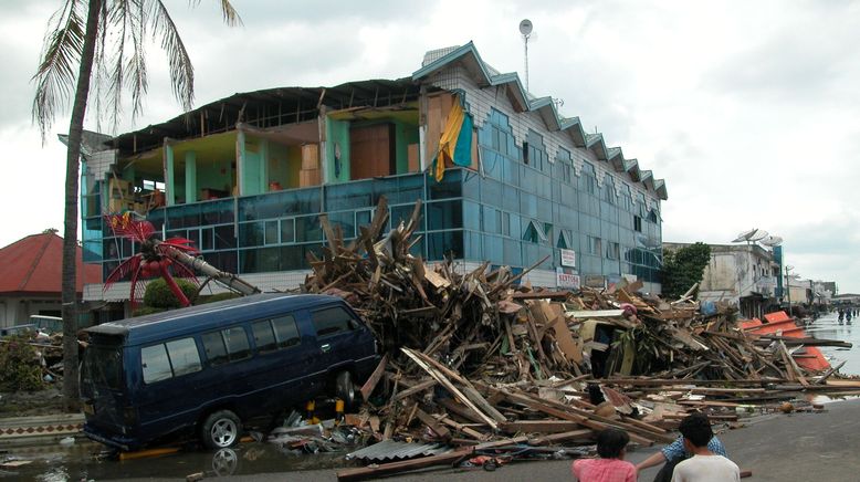 Tsunami: Wettlauf gegen die Zeit