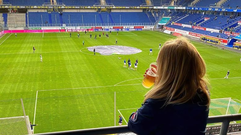 Auch mein Fußball! Frauen im Stadion