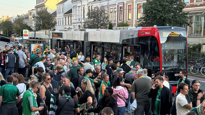 Im Einsatz für die Straßenbahn