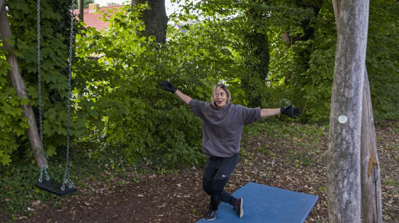 Stuntfrauen - Spiel mit dem Risiko