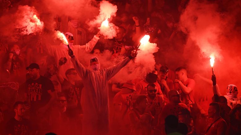 Inside Fankurve - Fans, Ultras, Hooligans