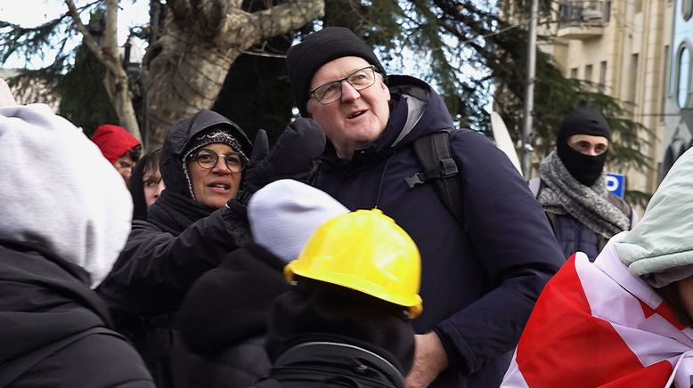 Proteste und Widerstand in Georgien - Eine Schweizerin in der Konfliktzone