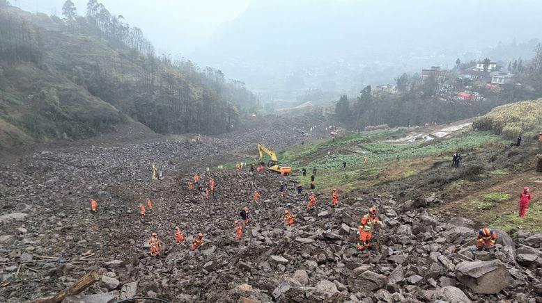 Monsterwetter: Erdrutsch, Fluten und Tornados