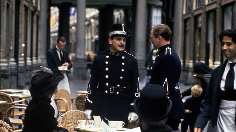 Hercule Poirot (36)