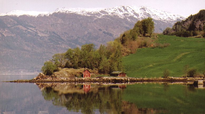 Die Stabkirche des Urnes (Norwegen) - Das Holz vom Baume Yggdrasil